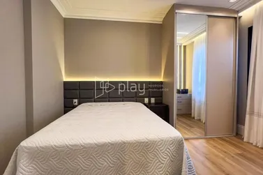 Apartamento &agrave; venda - 180m&sup2; - Meia Praia