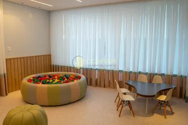 Apartamento &agrave; venda - 127m&sup2; - Meia Praia