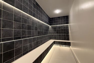 Apartamento &agrave; venda - 136m&sup2; - Meia Praia