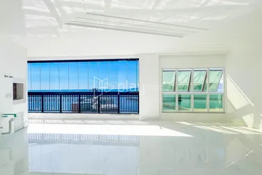 Apartamento &agrave; venda - 140m&sup2; - Meia Praia