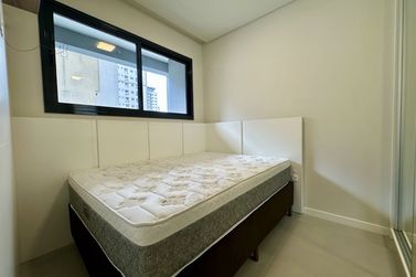 Apartamento &agrave; venda - 70m&sup2; - Meia Praia