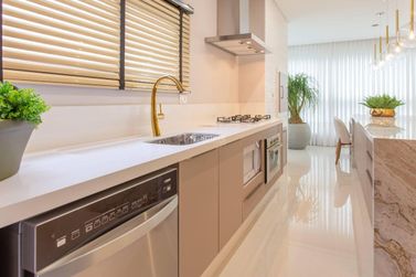 Apartamento &agrave; venda - Meia Praia
