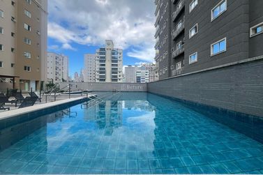 Apartamento &agrave; venda - 159m&sup2; - Meia Praia