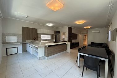 Apartamento &agrave; venda - 107m&sup2; - Meia Praia