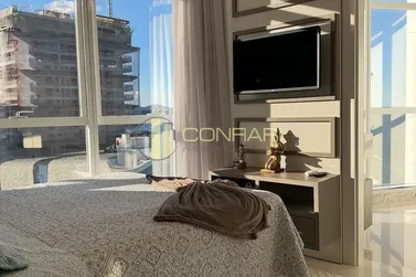 Apartamento &agrave; venda - 229m&sup2; - meia praia