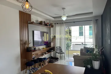 Apartamento &agrave; venda - 120m&sup2; - Meia praia