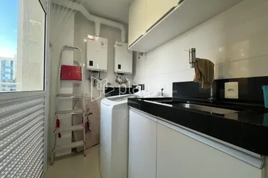 Apartamento &agrave; venda - 185m&sup2; - Meia Praia