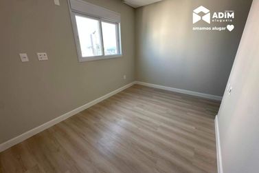 Apartamento para alugar - 170m&sup2; - Centro
