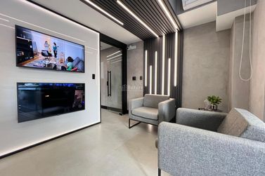 Sala Comercial &agrave; venda - 100m&sup2; - Meia Praia