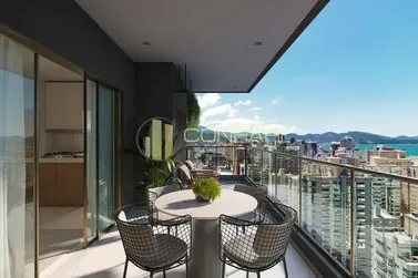 Apartamento &agrave; venda - 133m&sup2; - Meia Praia