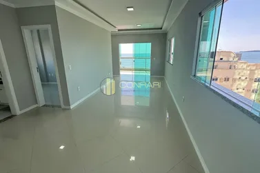 Apartamento &agrave; venda - 121m&sup2; - Meia Praia