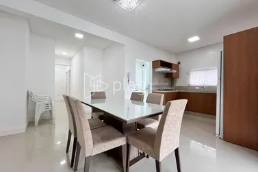 Apartamento &agrave; venda - 110m&sup2; - Meia Praia