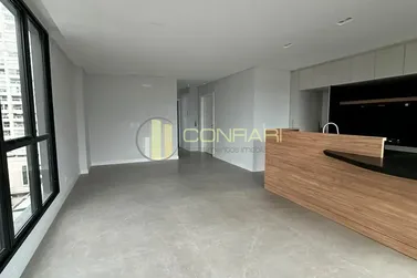 Apartamento para alugar - 118m&sup2; - meia praia