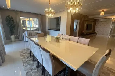 Apartamento &agrave; venda - 268m&sup2; - Meia Praia