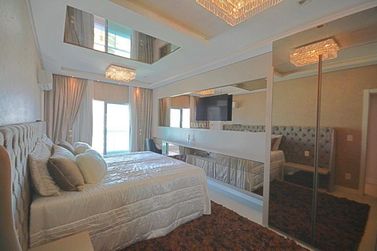 Apartamento &agrave; venda - 208m&sup2; - Meia Praia