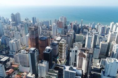 Apartamento &agrave; venda - Meia Praia