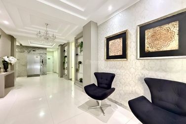 Apartamento &agrave; venda - 145m&sup2; - Meia Praia