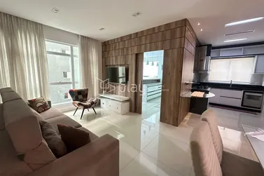 Apartamento &agrave; venda - 134m&sup2; - Meia Praia
