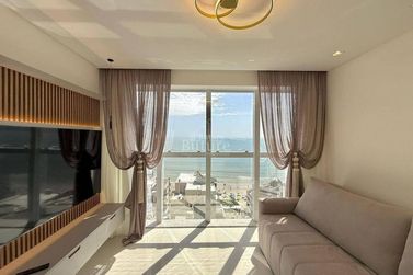 Apartamento &agrave; venda - Meia Praia