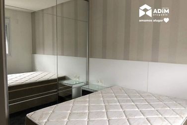 Apartamento para alugar - 130m&sup2; - Centro