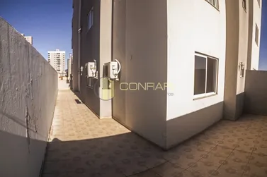 Apartamento &agrave; venda - 40m&sup2; - Meia Praia