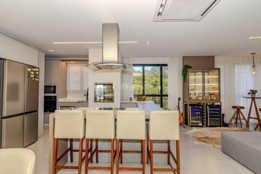 Apartamento &agrave; venda - 136m&sup2; - Pioneiros