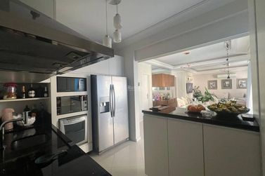 Apartamento &agrave; venda - Meia Praia