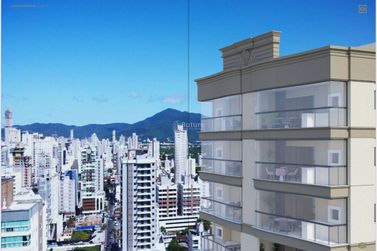 Apartamento &agrave; venda - 127m&sup2; - Meia Praia
