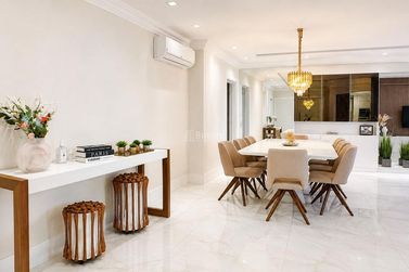 Apartamento &agrave; venda - 195m&sup2; - Meia Praia