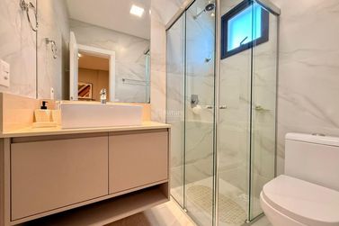 Apartamento &agrave; venda - 187m&sup2; - Meia Praia