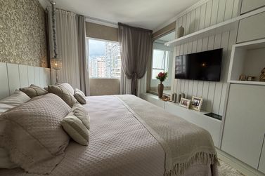 Apartamento &agrave; venda - 150m&sup2; - Meia Praia