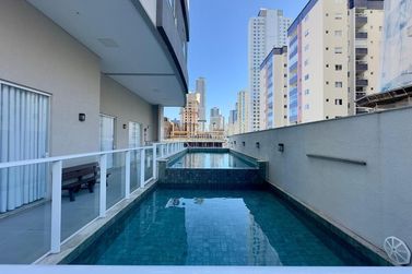Apartamento &agrave; venda - 158m&sup2; - Meia Praia