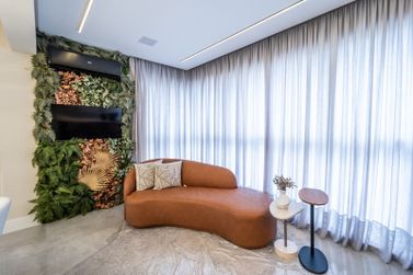 Apartamento &agrave; venda - 168m&sup2; - Meia Praia