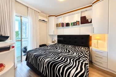 Apartamento &agrave; venda - 120m&sup2; - Barra Sul