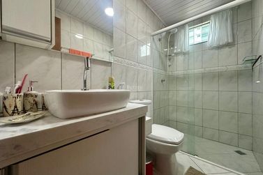 Apartamento &agrave; venda - 107m&sup2; - Meia Praia