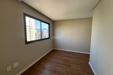 Apartamento &agrave; venda - Meia Praia