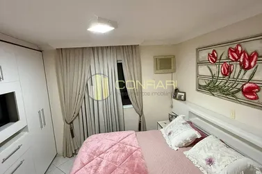 Apartamento &agrave; venda - 134m&sup2; - Meia Praia