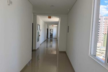 Sala Comercial &agrave; venda - 60m&sup2; - Meia Praia