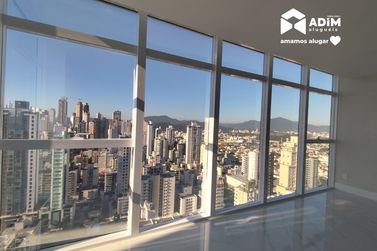 Apartamento para alugar - 125m&sup2; - Centro