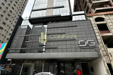 Apartamento para alugar - 118m&sup2; - meia praia