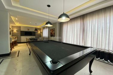 Apartamento &agrave; venda - 136m&sup2; - Meia Praia