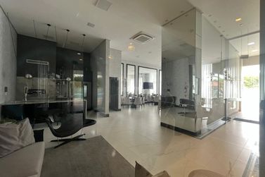 Apartamento &agrave; venda - 85m&sup2; - Meia Praia