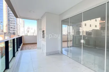 Apartamento &agrave; venda - 233m&sup2; - Meia Praia