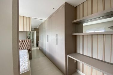 Apartamento &agrave; venda - 190m&sup2; - Meia Praia