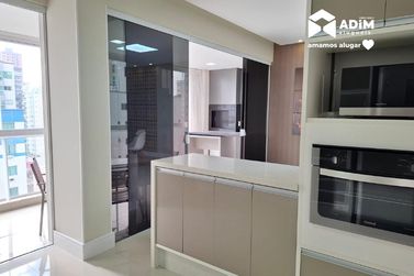 Apartamento para alugar - 133m&sup2; - Meia Praia