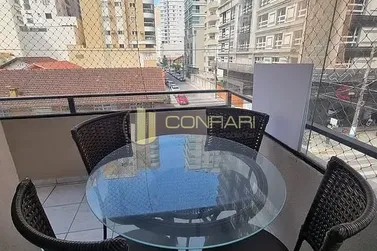 Apartamento &agrave; venda - 110m&sup2; - Meia Praia