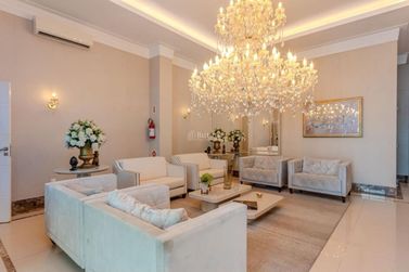 Apartamento &agrave; venda - 135m&sup2; - Meia Praia