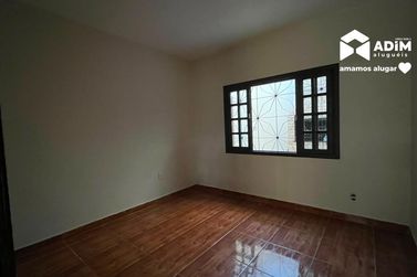 Casa para alugar - 319m&sup2; - Centro