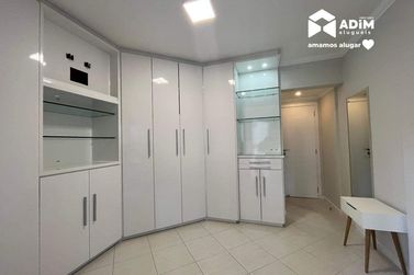 Apartamento para alugar - 126m&sup2; - Centro