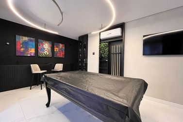 Apartamento &agrave; venda - 125m&sup2; - Meia Praia